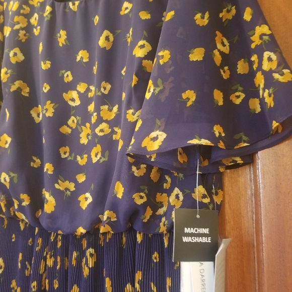 Sandra Darren short sleeve pleated midi floral dress size 12 - Picture 5 of 12